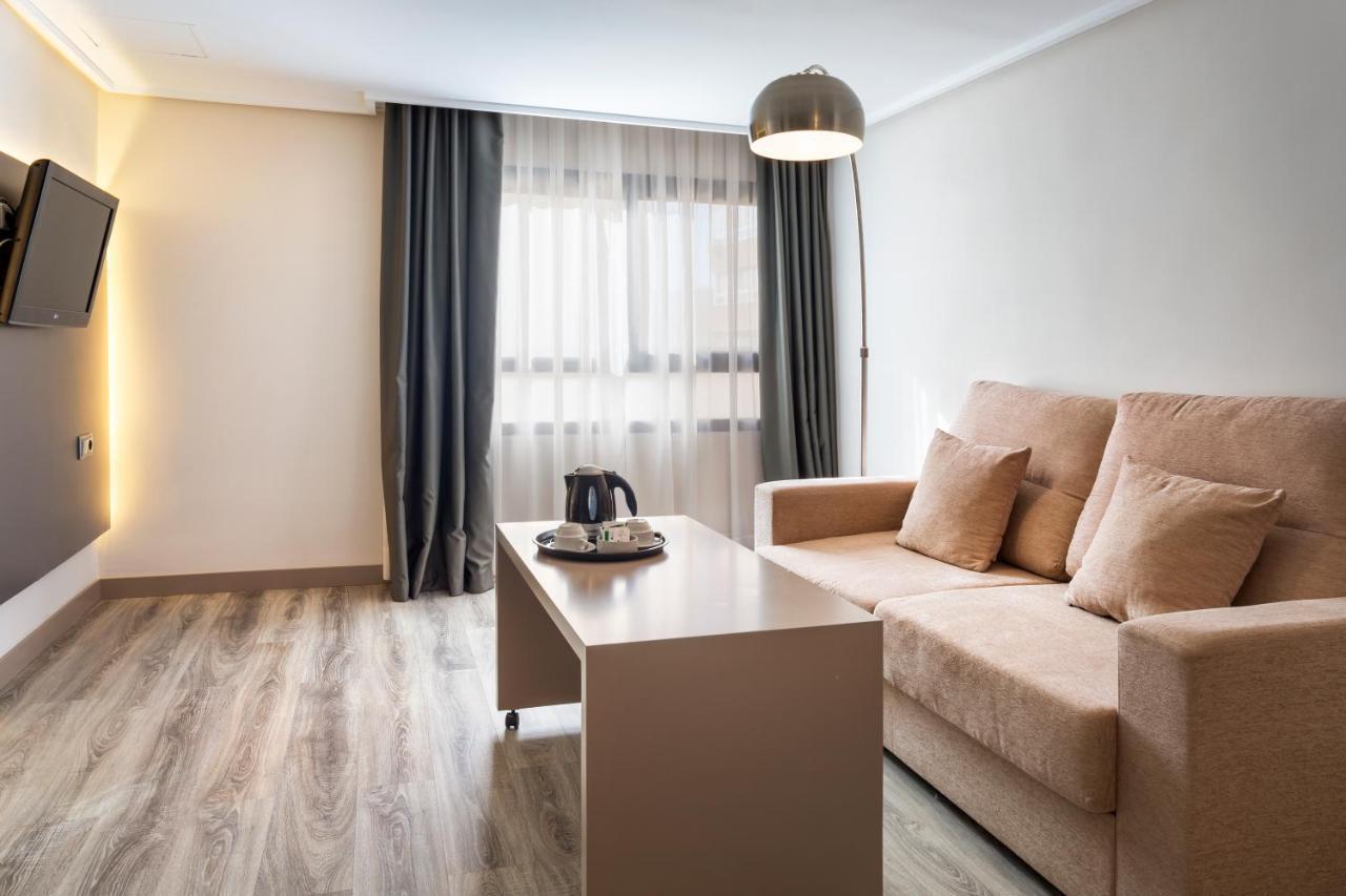 B&B Hotel Cartagena Cartagonova エクステリア 写真