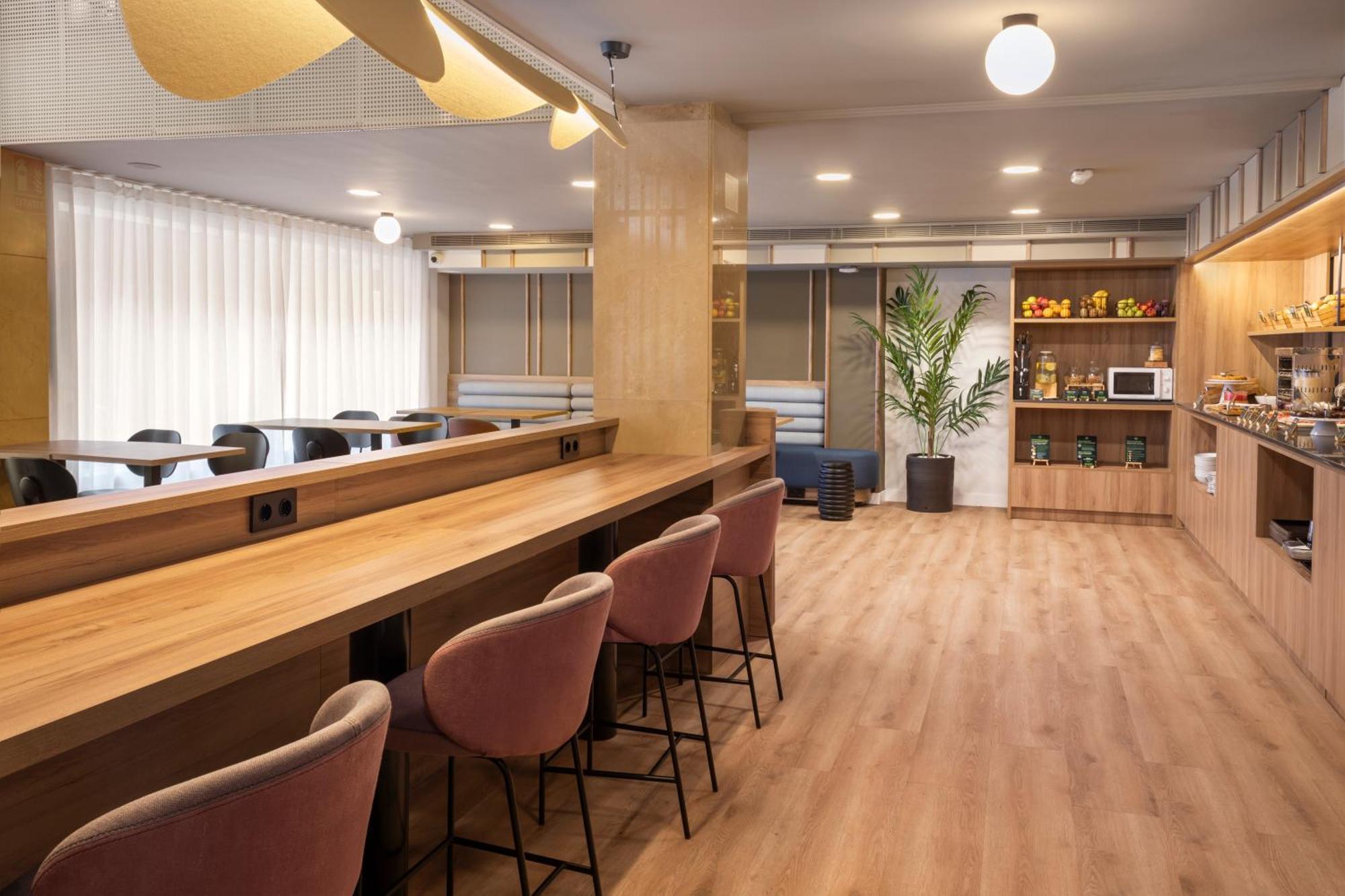 B&B Hotel Cartagena Cartagonova エクステリア 写真
