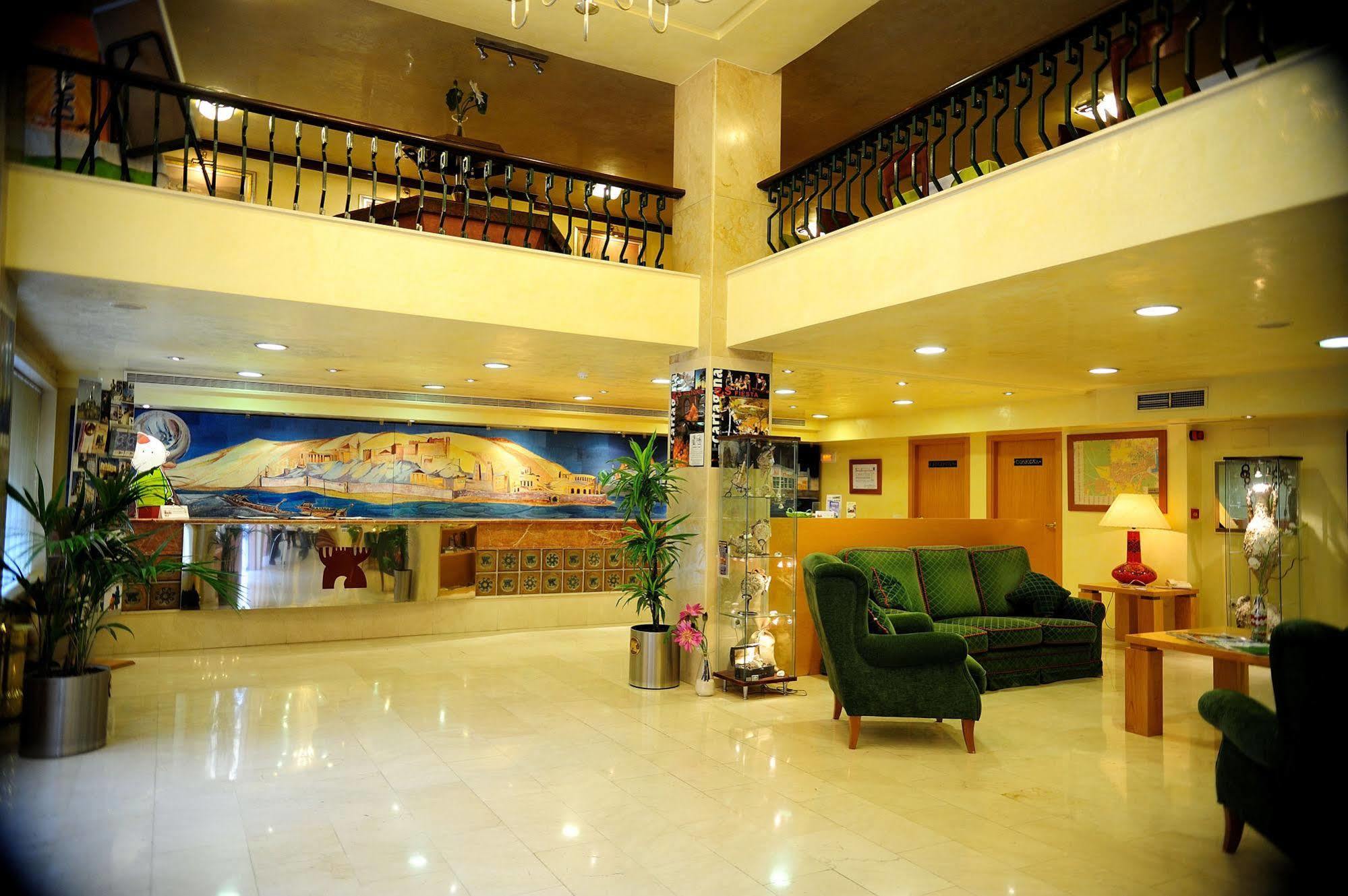 B&B Hotel Cartagena Cartagonova インテリア 写真