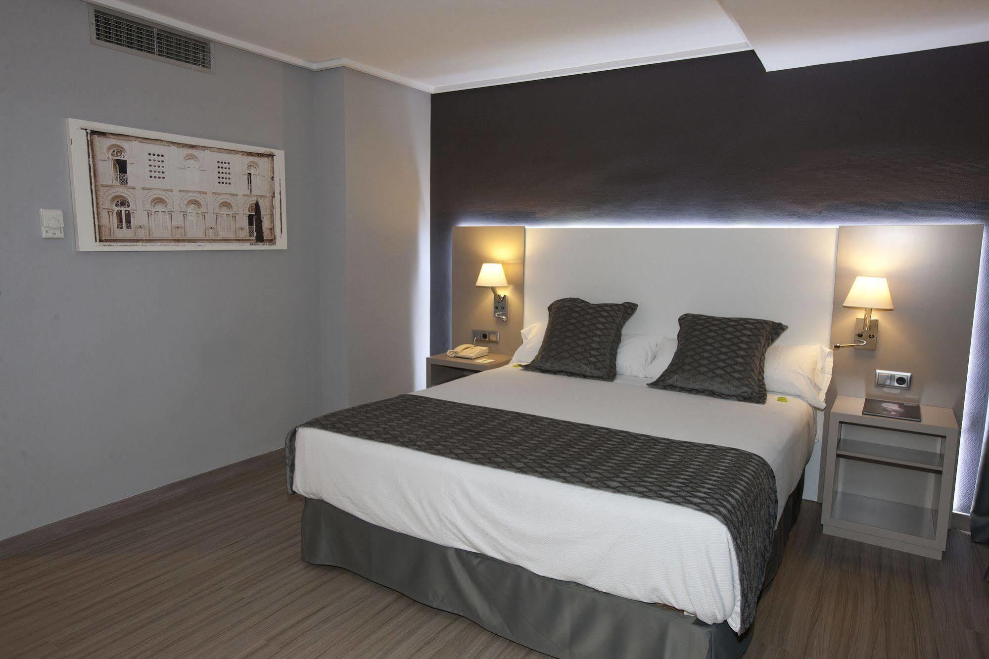 B&B Hotel Cartagena Cartagonova エクステリア 写真