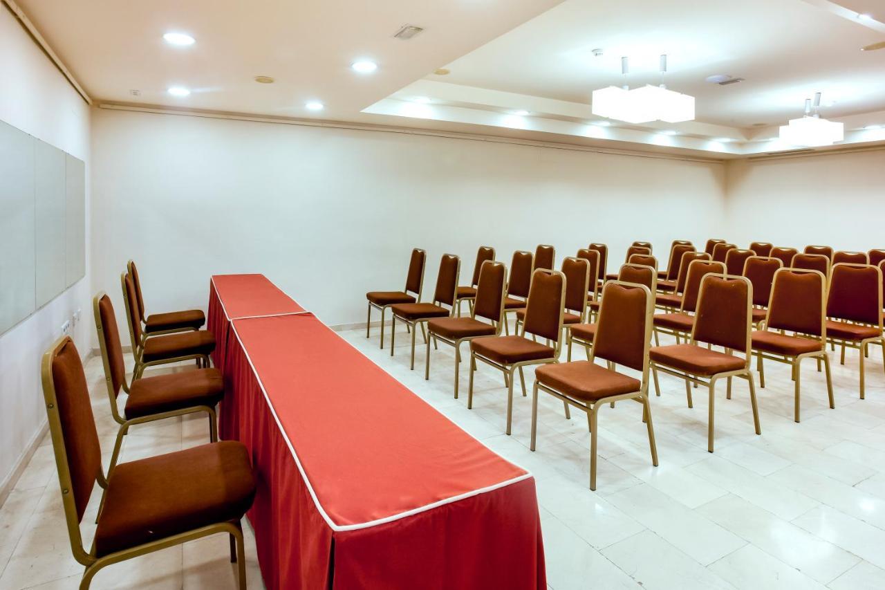 B&B Hotel Cartagena Cartagonova エクステリア 写真